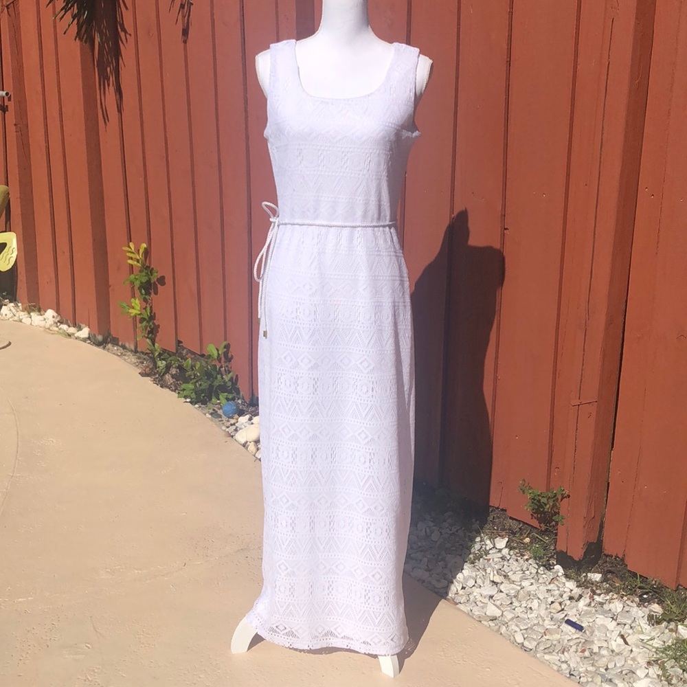 NWOT White Lace Maxi / Wedding Dress 👗